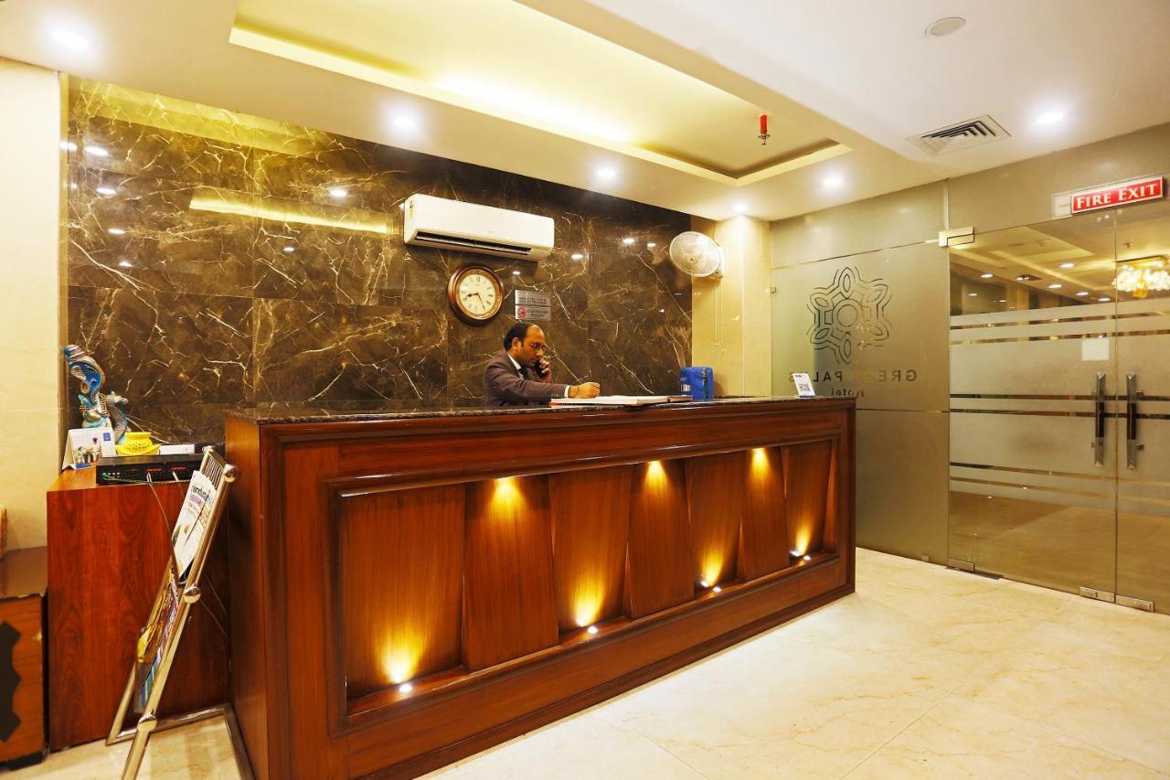 Capital O Green Palms Near Jhilmil Metro Station Otel Yeni Delhi Dış mekan fotoğraf