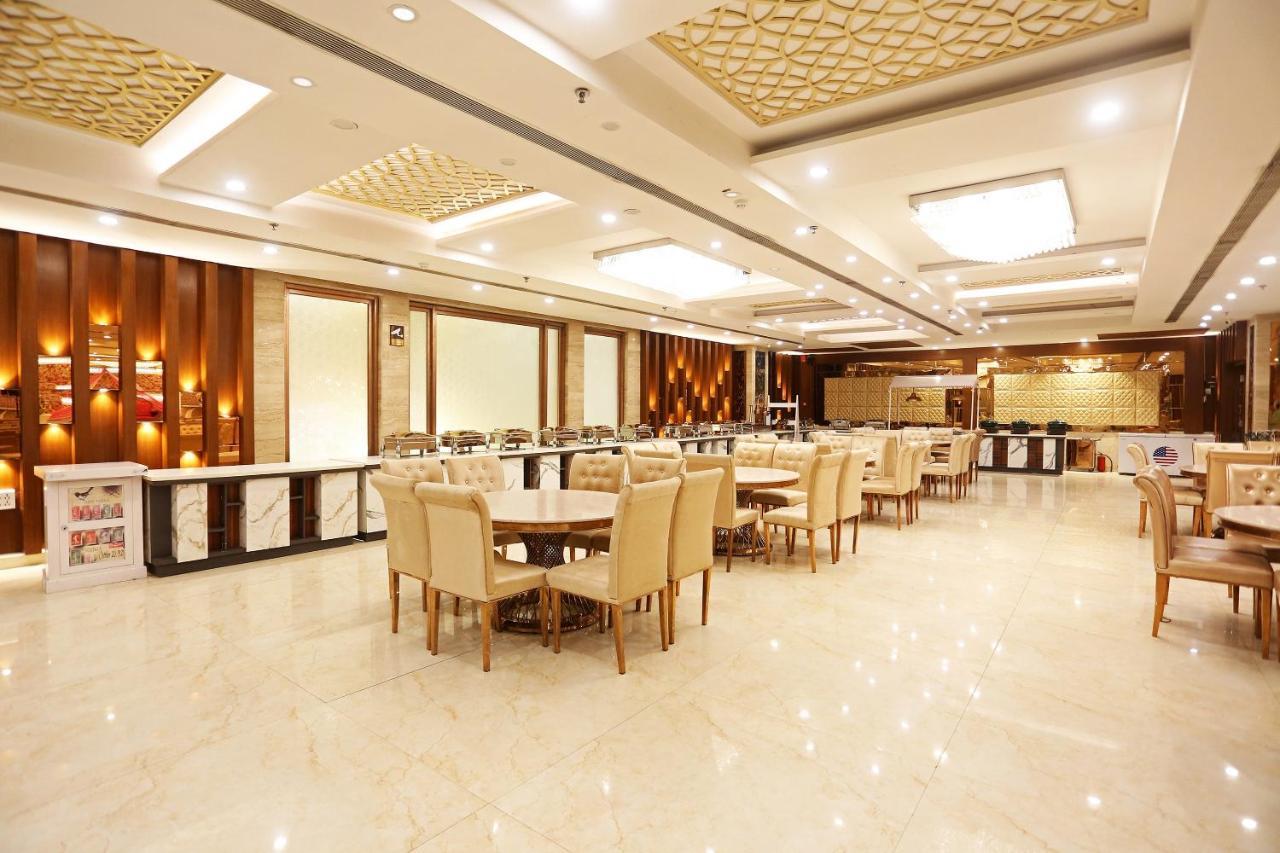 Capital O Green Palms Near Jhilmil Metro Station Otel Yeni Delhi Dış mekan fotoğraf