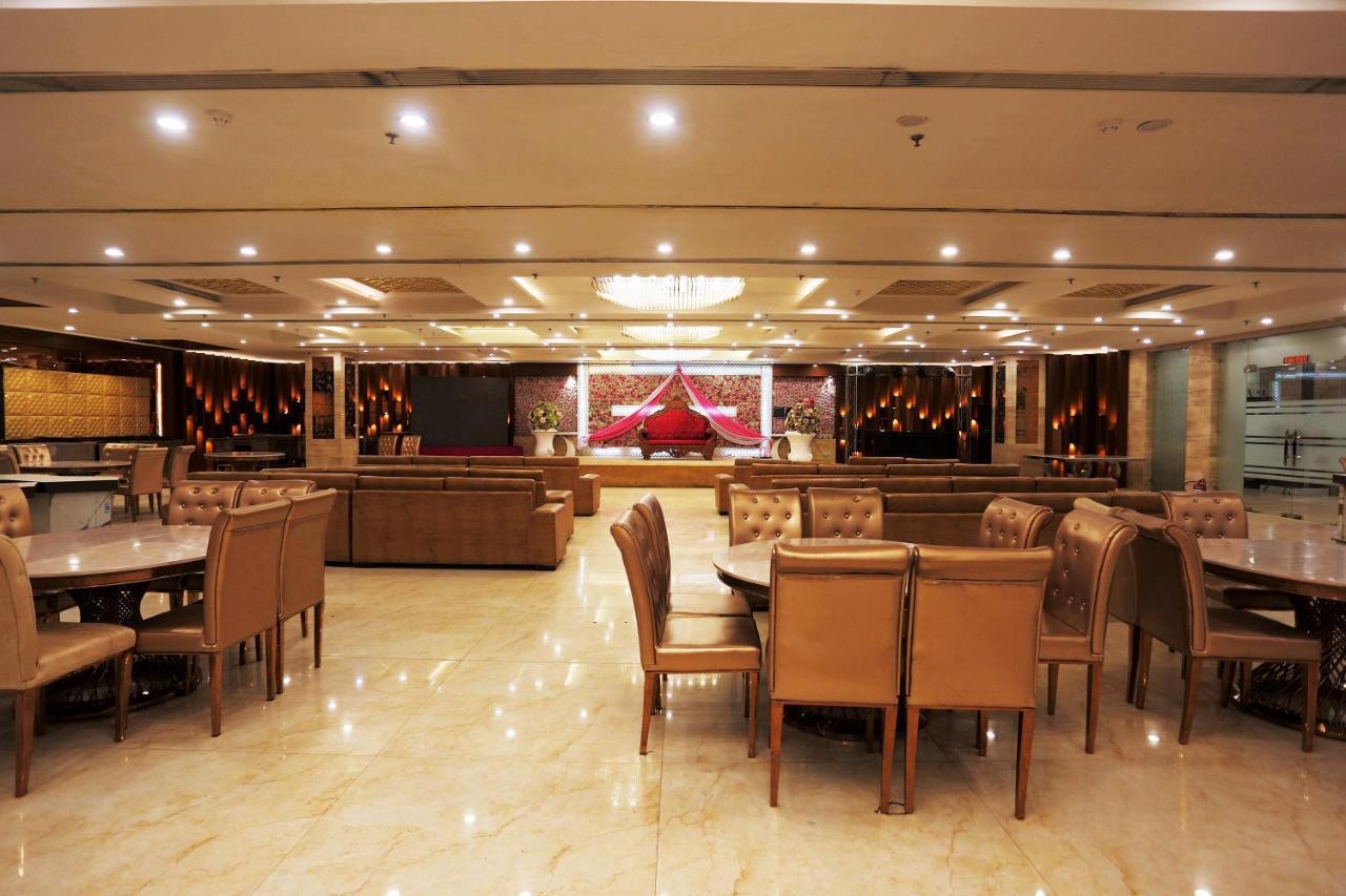 Capital O Green Palms Near Jhilmil Metro Station Otel Yeni Delhi Dış mekan fotoğraf