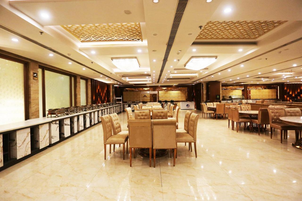 Capital O Green Palms Near Jhilmil Metro Station Otel Yeni Delhi Dış mekan fotoğraf